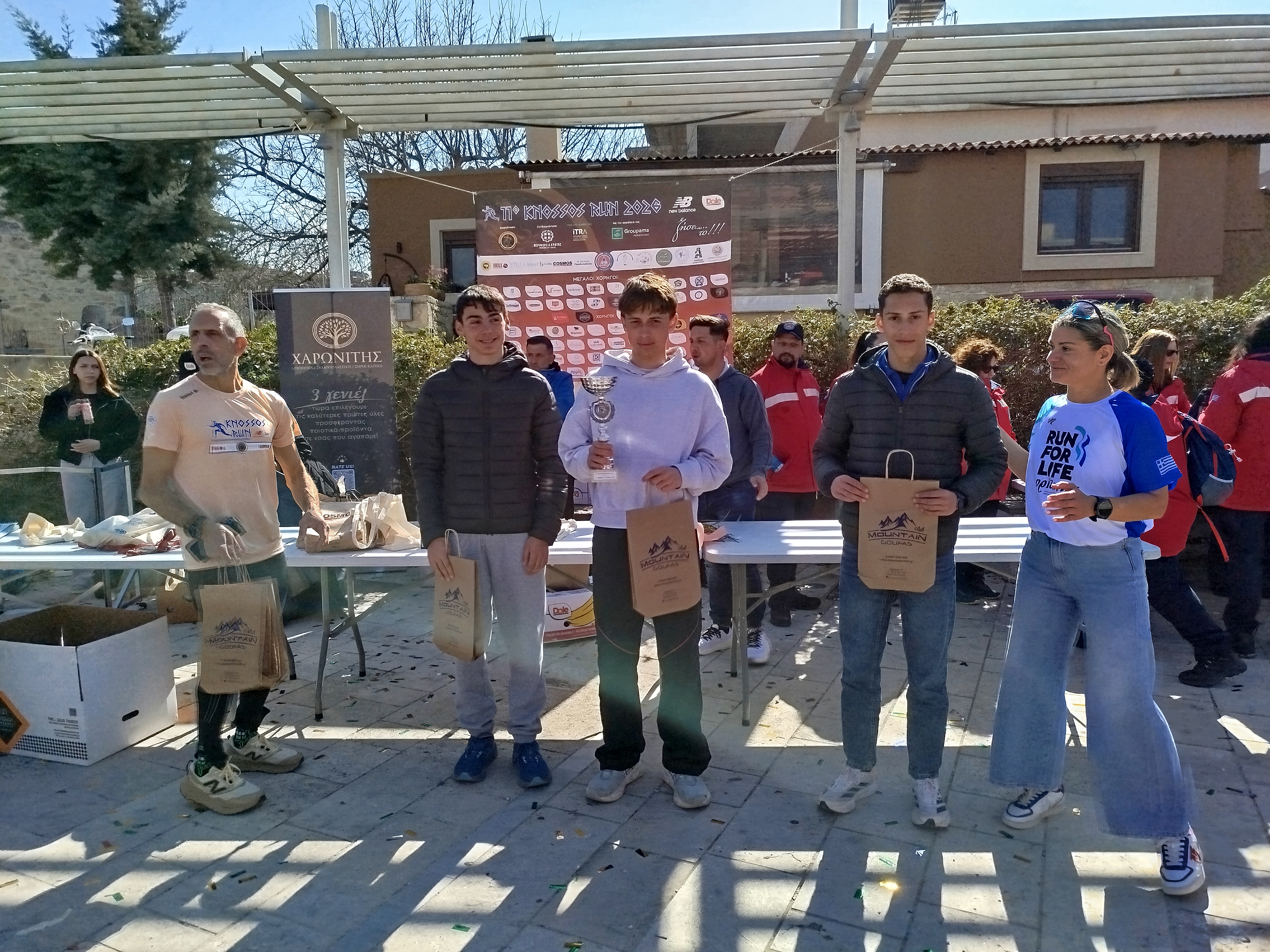 Πολλές διακρίσεις για την ομάδα του ΟΑΚ Αίγινας στον 11ο αγώνα ¨Στα μονοπάτια της Κνωσού και του Γιούχτα¨